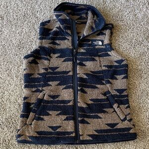 The North Face Sz L Campshire Aztec Women's Fleece Vest - Brown and Navy.